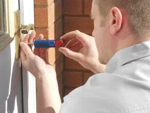 Orange Lock And Key Store Orange, CA 714-933-1266 - 3a-Broken-Key-Extraction